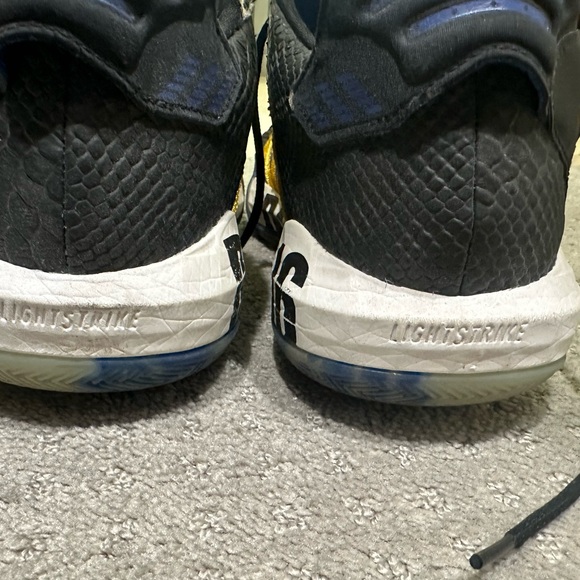 Adidas Dane 6 Stone Cold - Picture 4 of 8